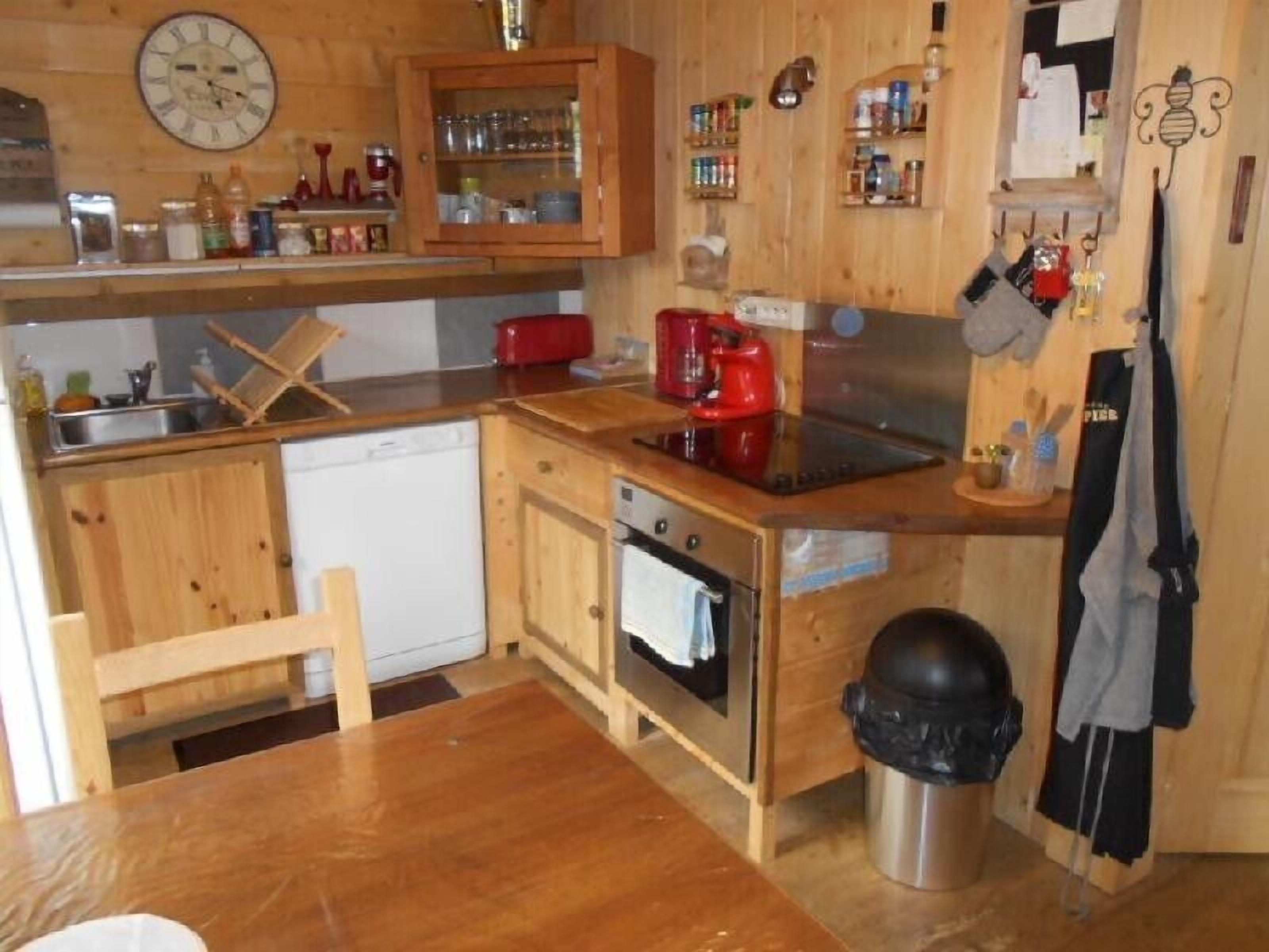 TO RENT A COMFORTABLE CHALET