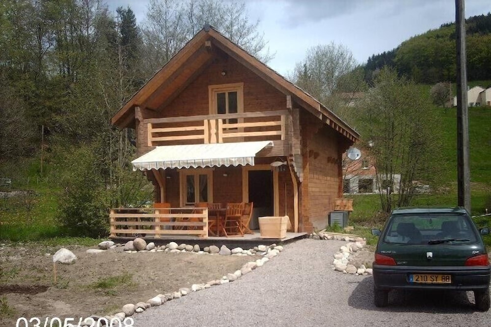 TO RENT A COMFORTABLE CHALET