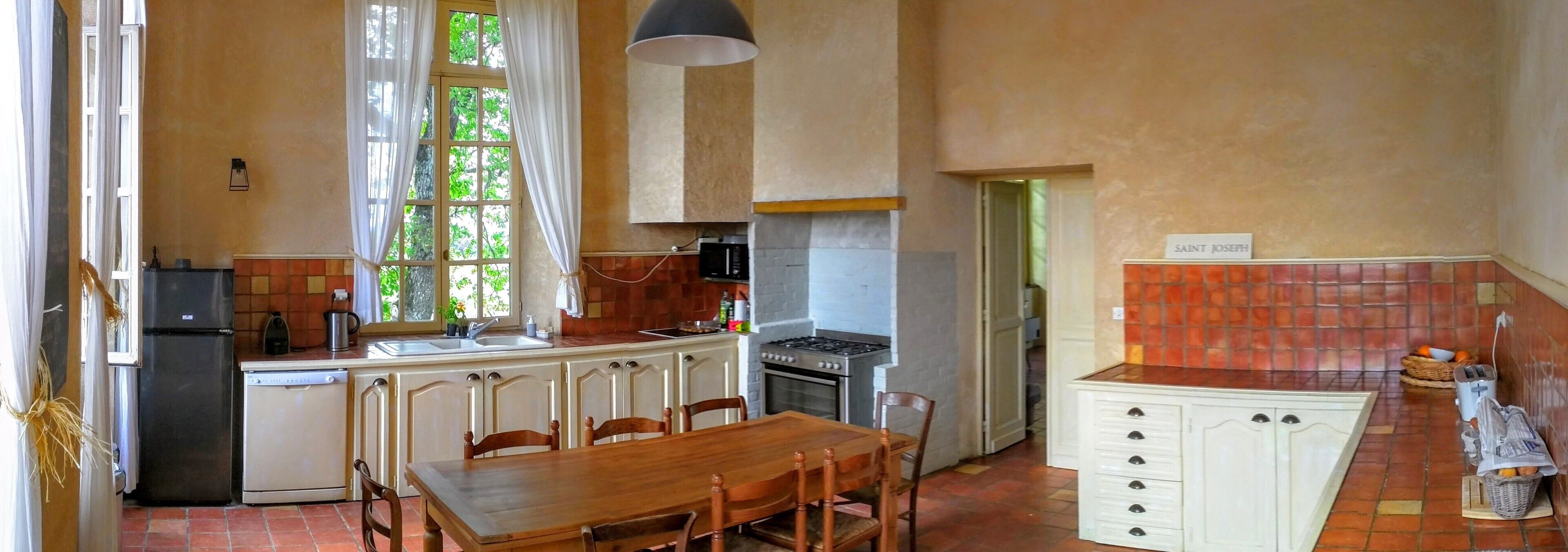 Charming Mansion from 17th, Great Pool, Close to Historical Villages