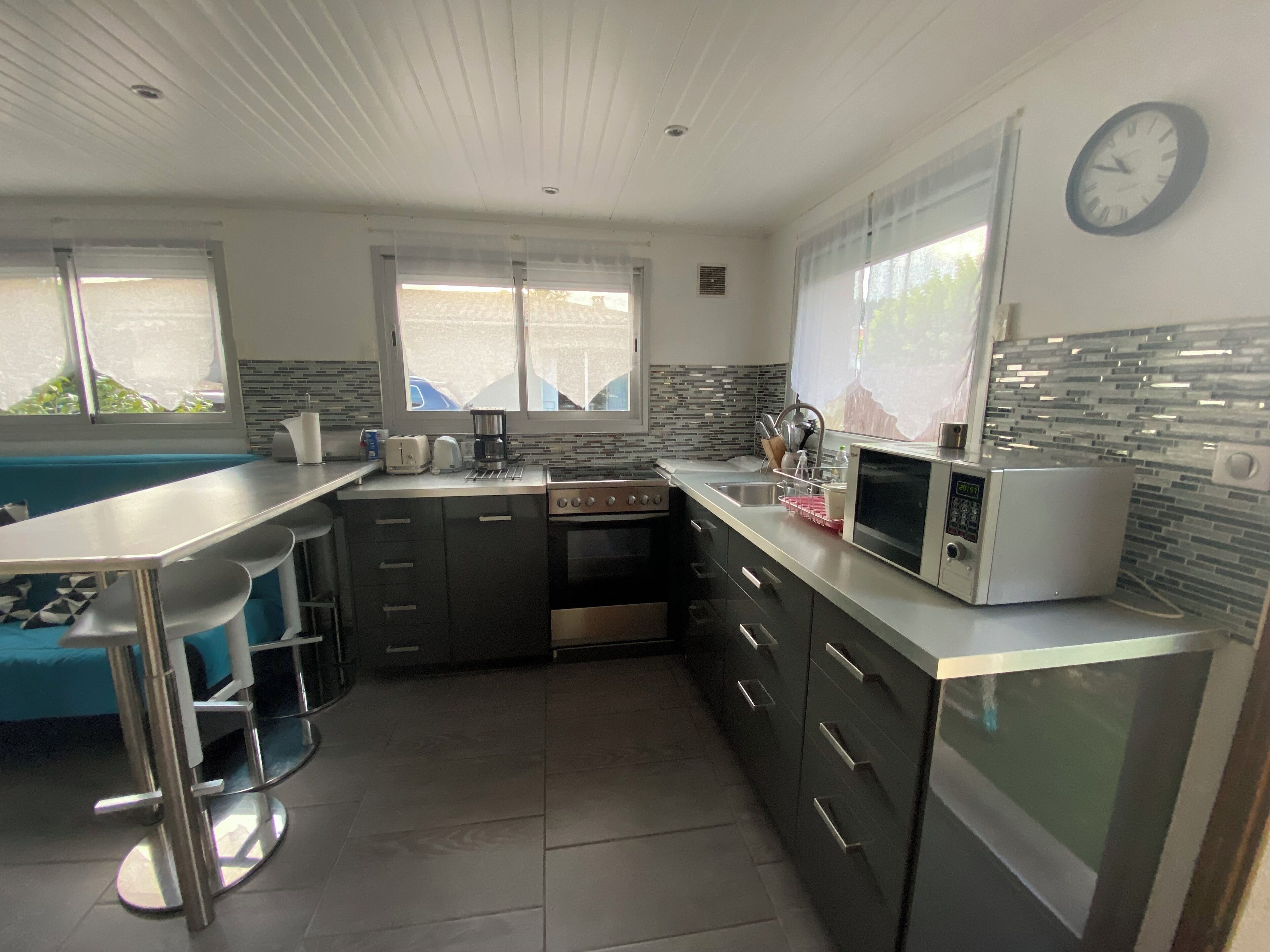 ON THE BASIN OF ARCACHON SMALL PAVILION INDEPENDENT OF ALL COMFORT