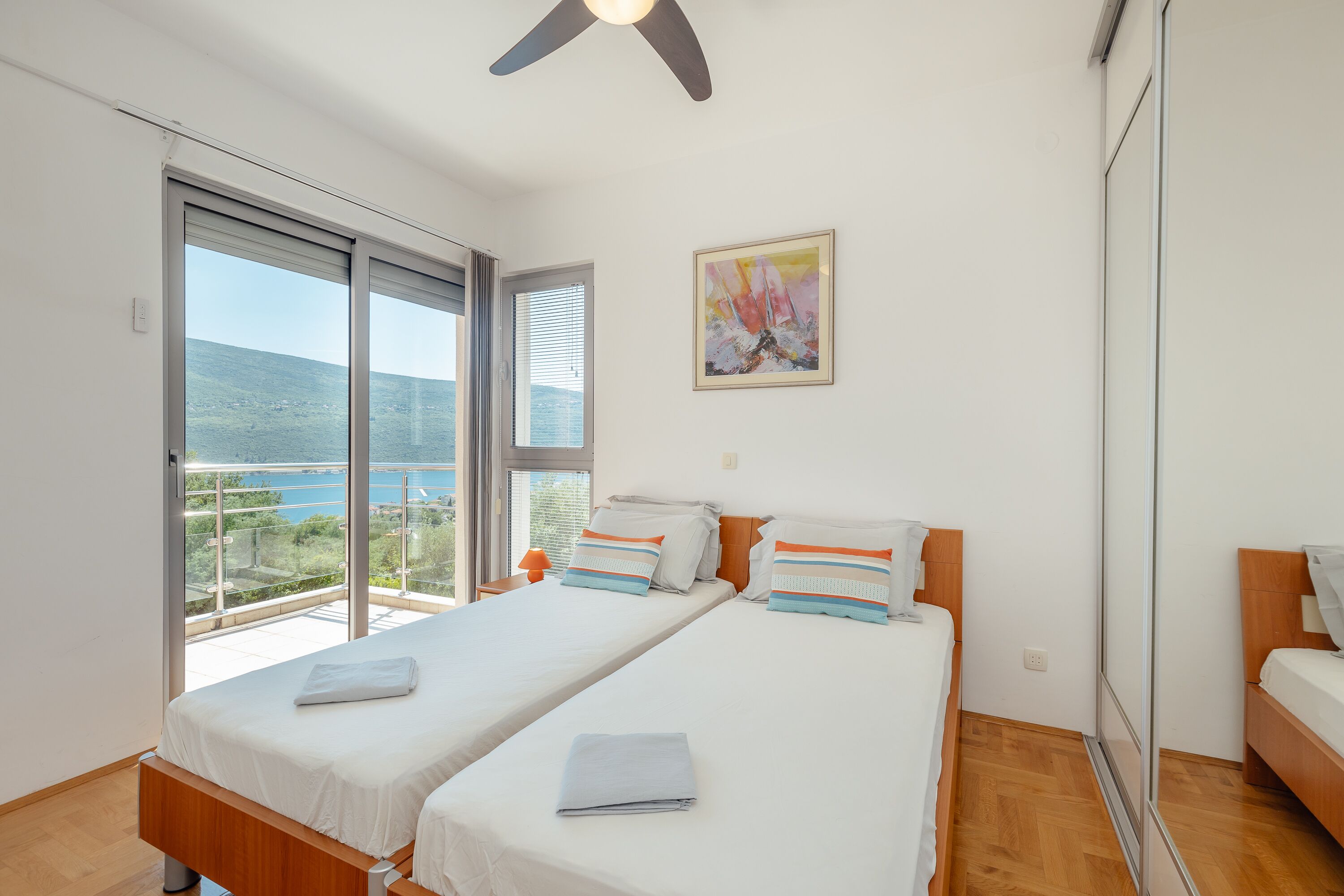 2 bedrooms, iron/ironing board, WiFi (free), bed sheets