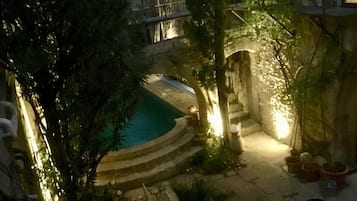 Piscine extérieure, piscine chauffée