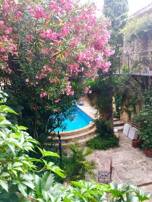 Ulkouima-allas, lämmitetty uima-allas