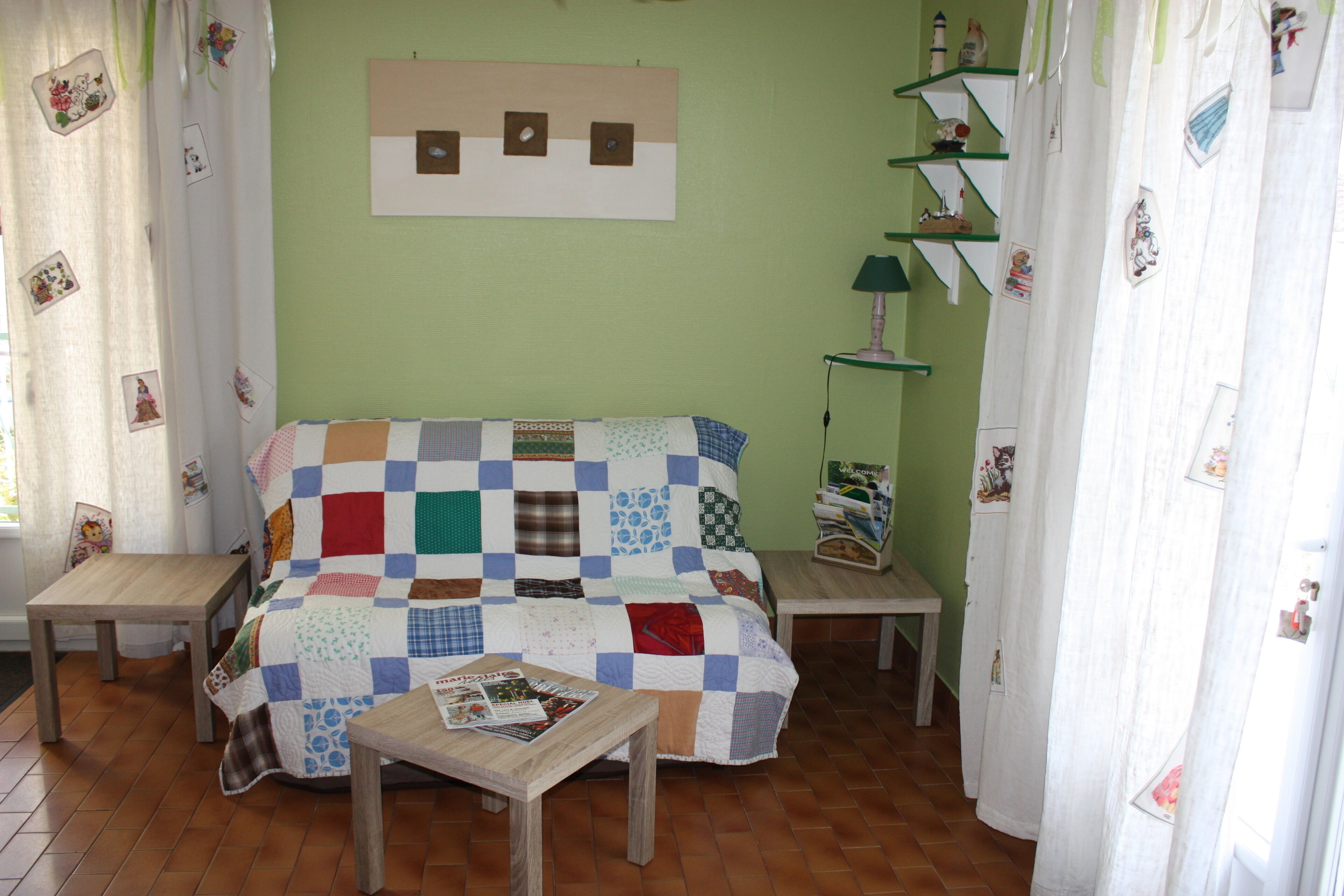 Gîte laccalmie17 2 star vacation rental with swimming pool 2 km downtown