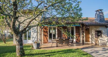 House for 6 and a baby, calm and bright, comfortable, terrace in the shade