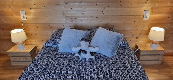 2 Schlafzimmer, Bügeleisen/Bügelbrett, kostenloses WLAN, Bettwäsche
