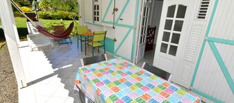 BUNGALOWS POOL JACUZZI