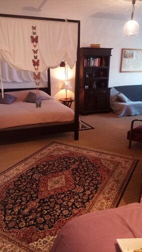 Les 2 Granges Bamboo Room