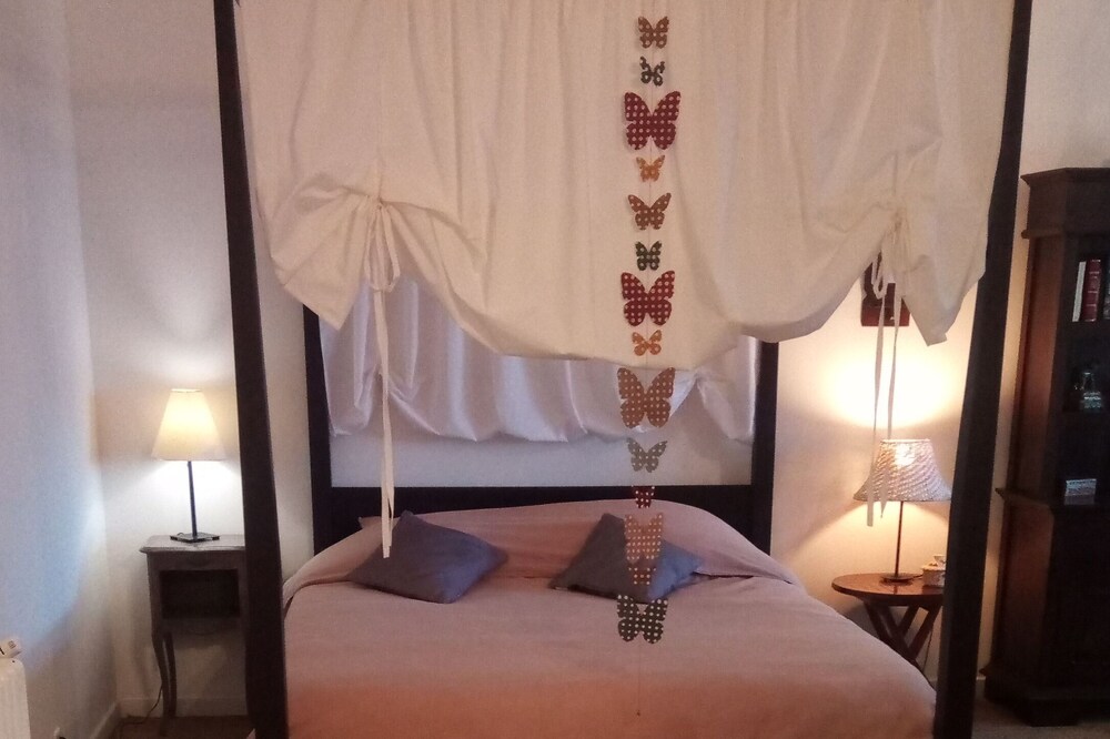 Les 2 Granges Bamboo Room