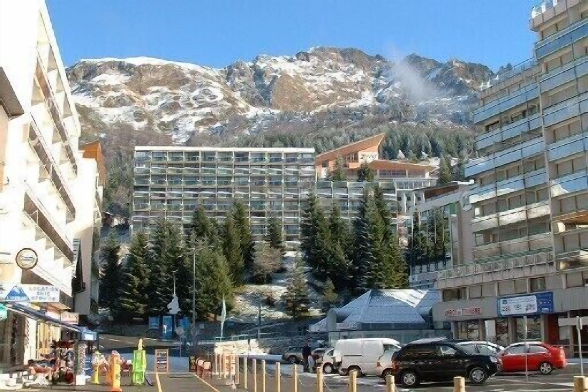 Nice studio at the bottom of the slopes, sleeps 4, nice prices