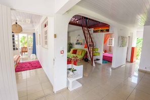3 chambres, fer et planche à repasser, Wi-Fi, draps fournis