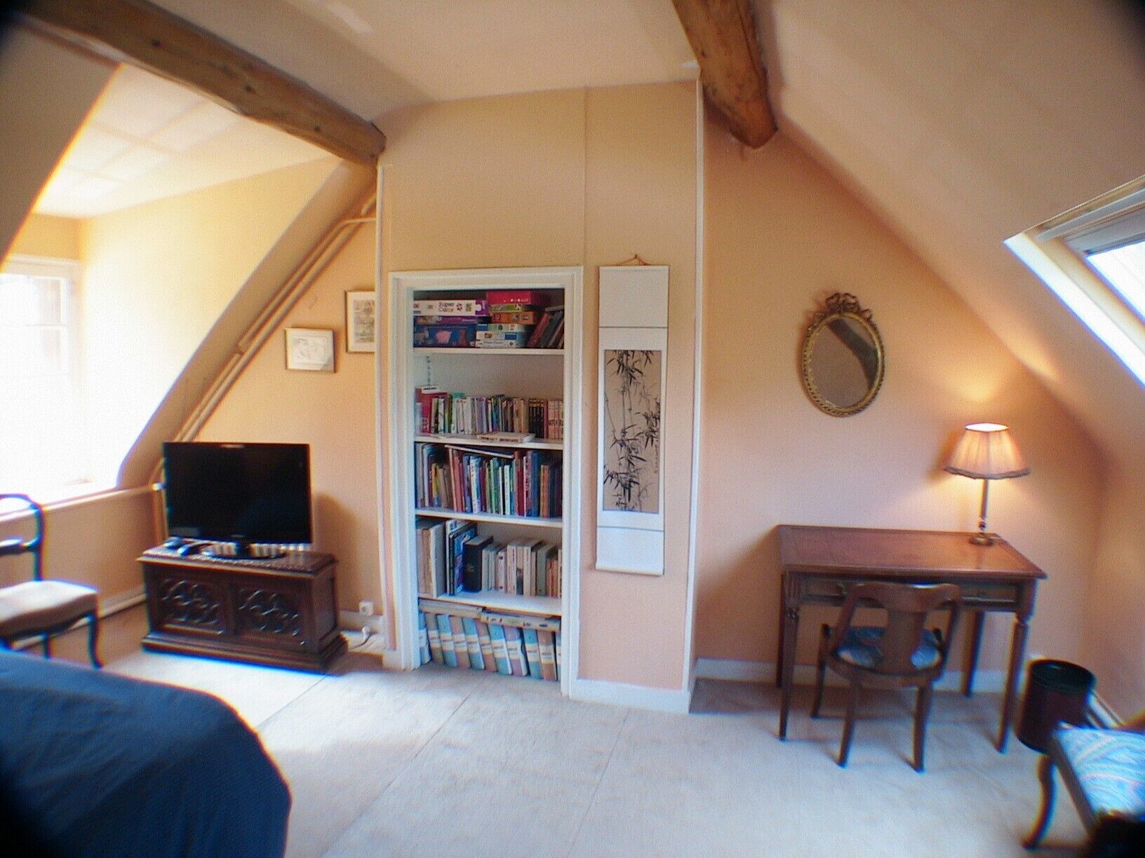 House in the countryside. Close to Paris