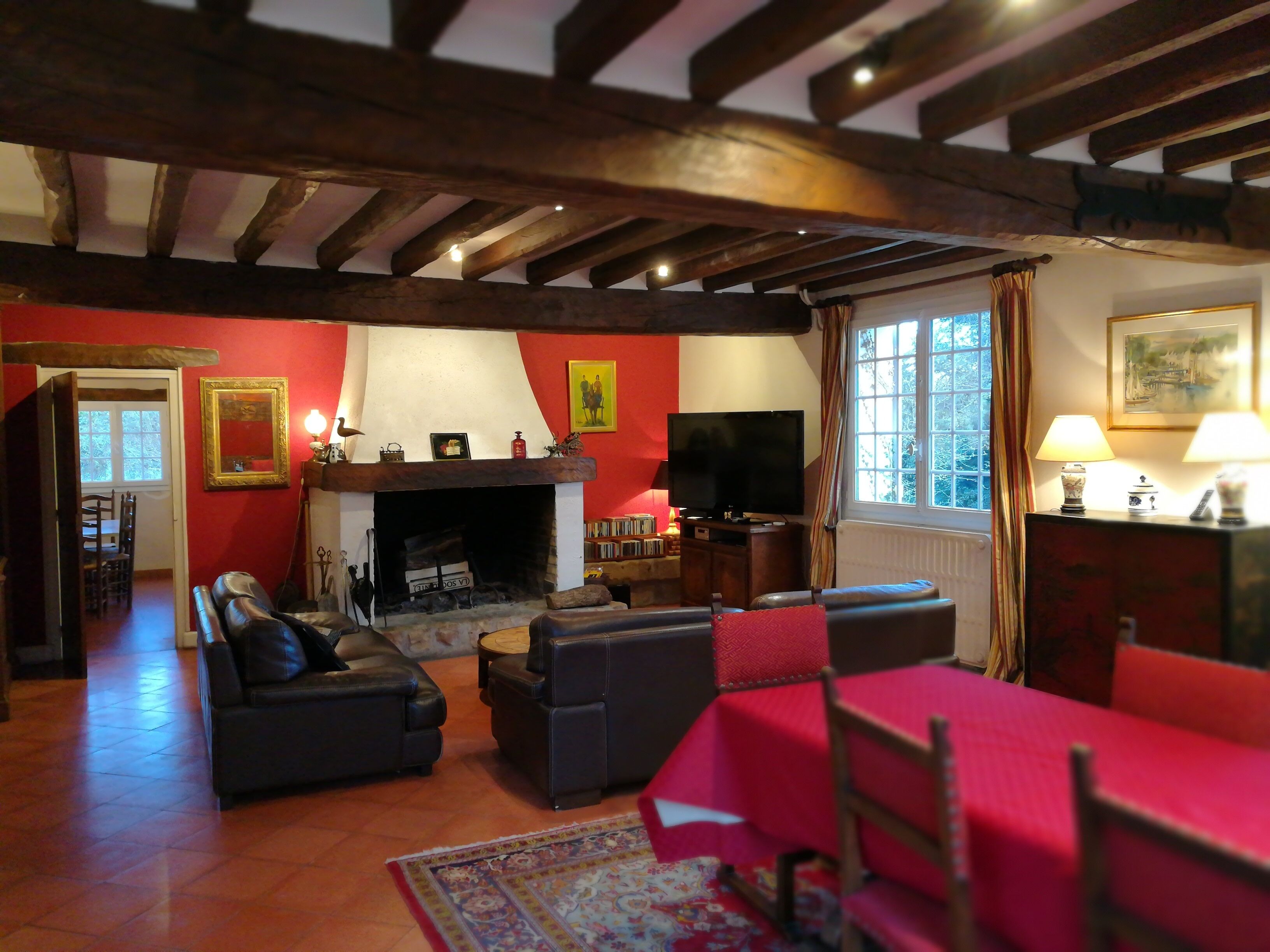 House in the countryside. Close to Paris