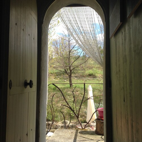 Independent apartment in the countryside, near rivers: canoe