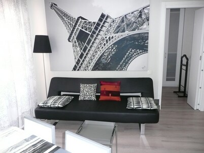 Apartment in town center close to cable cars quiet new condition private parking