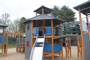 Children's area - Apartment rental in SAINT-VALERY-SUR-SOMME  (Saint-Valery-Sur-Somme)