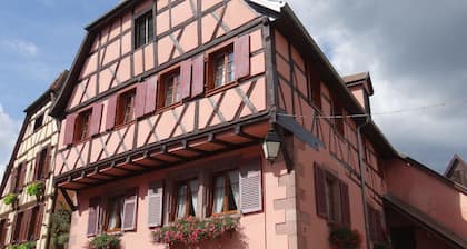 Spacious air-conditioned gîte for 2 to 4 people