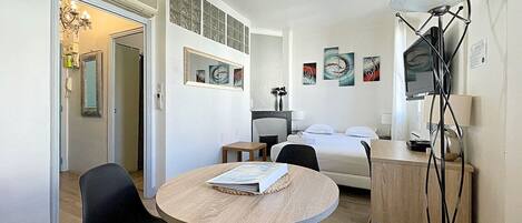 1 bedroom, Internet, bed sheets