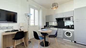 Fridge, microwave, coffee/tea maker