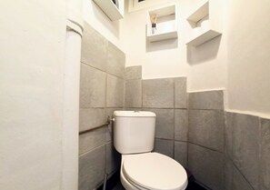 Hair dryer, towels - Stylish and Modern 1 Bedroom Rue Florian (Cannes)