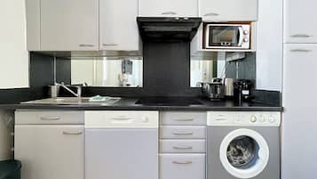 Fridge, microwave, coffee/tea maker