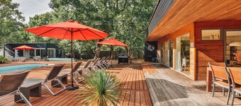 Heated swimming pools, sauna, gym, bicycles, a table tennis, quiet and high comf