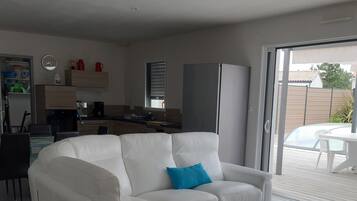 Télévision, livres, chaßne hi-fi