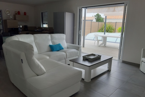 Televisión, libros, estéreo