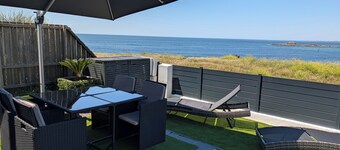 House in front of sea, beach at 100 meters Calm