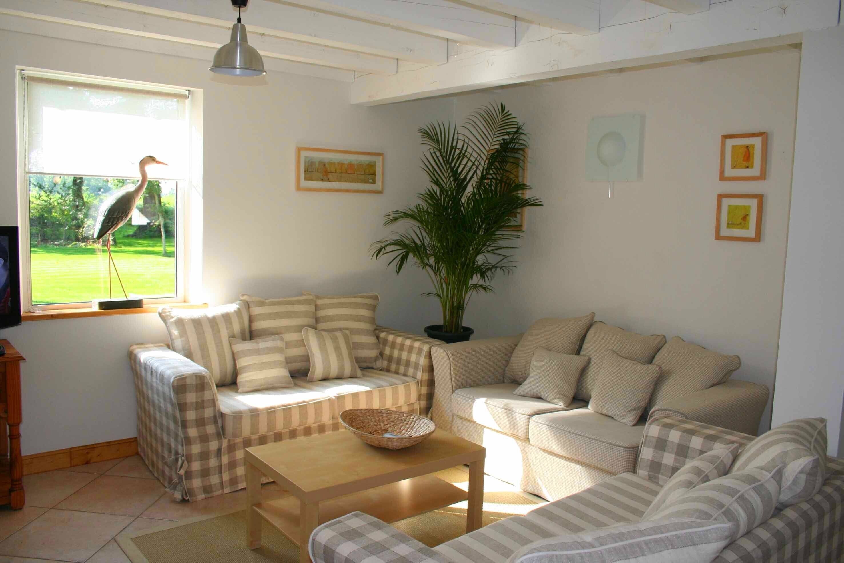 Near the Atlantic ocean, spacious house for 24 people with heated swimming pool