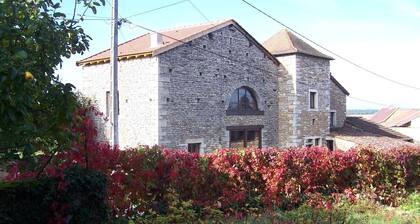 ProcheTaizé 4Kms-Maison de caractère en pierre de taille-8Couchages