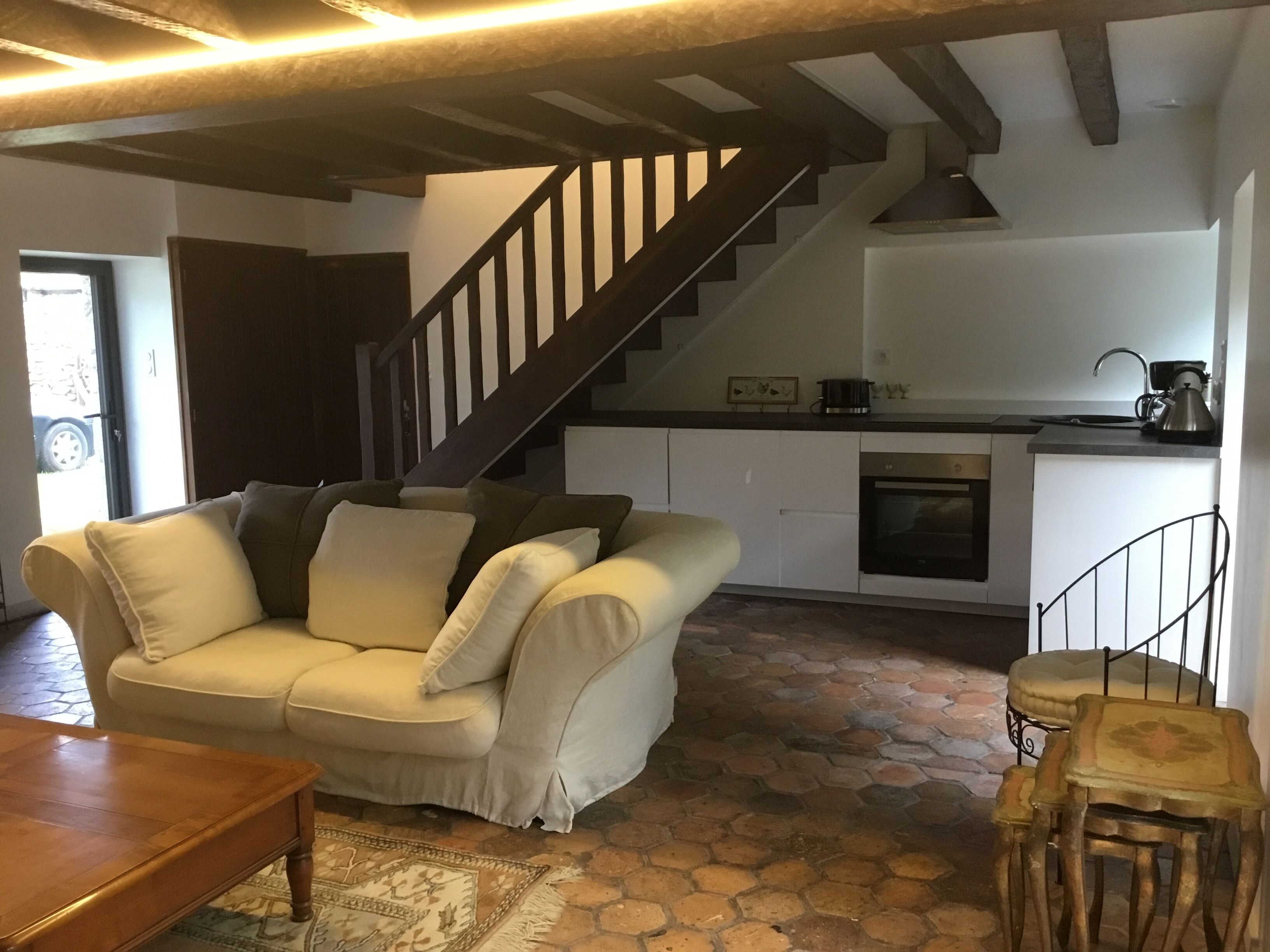 Authentic thatched cottage with pool and spa renovated in 2018