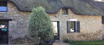Authentic thatched cottage with pool and spa renovated in 2018