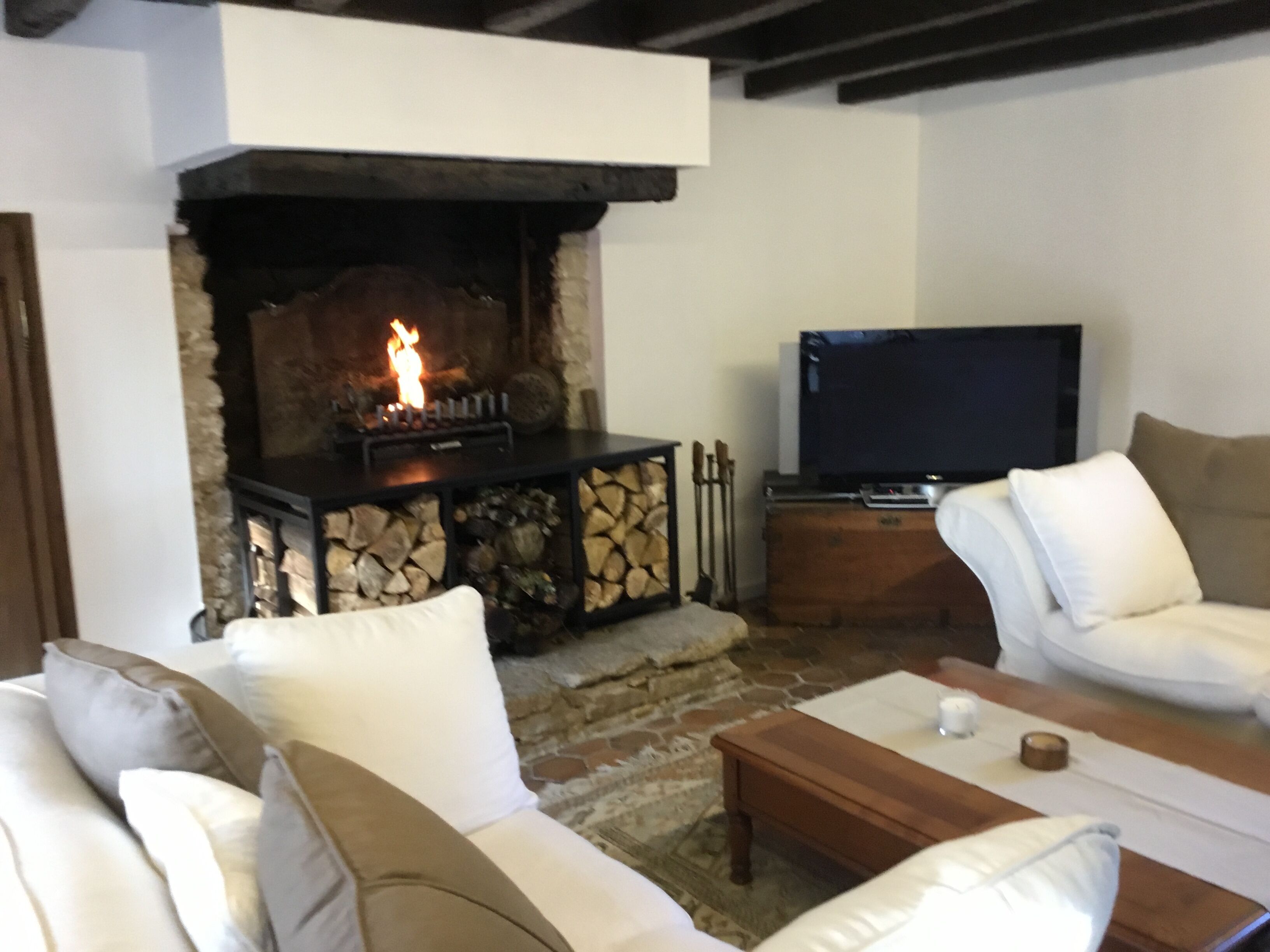 Authentic thatched cottage with pool and spa renovated in 2018