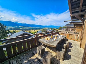 Outdoor dining - Chalet Kasumiga Collection Perles (Bolquère)