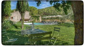 Mas du Grand Bausset, piscine privée