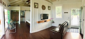 1 chambre, bureau, fer et planche à repasser, Wi-Fi gratuit