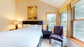 Condo, 2 Bedrooms | 2 bedrooms, iron/ironing board, free WiFi, bed sheets