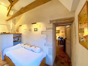 1 sovrum, strykjärn/strykbräda, wi-fi och sängkläder