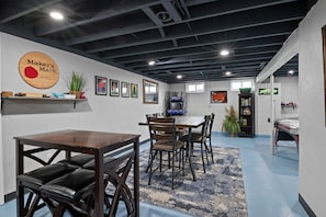 Spielezimmer