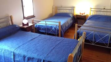 5 chambres, fer et planche Ă repasser, Wi-Fi, draps fournis