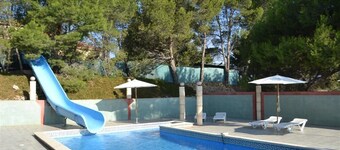 Villa, slide, swimming pool, summer kitchen, tennis court, basketball, soaking