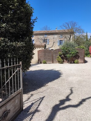 Property grounds - Village house with garden and private pool in RICHERENCHES (Richerenches)