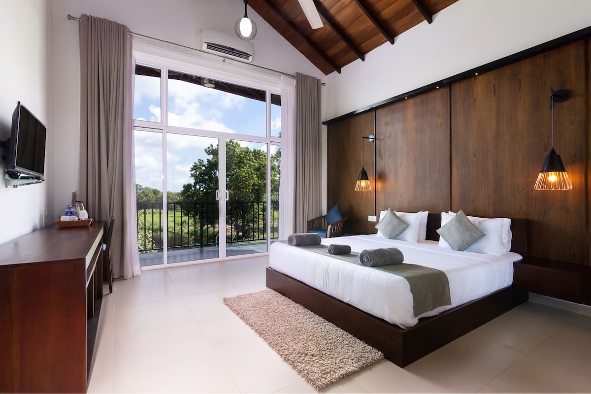 Soundproofing, rollaway beds, free WiFi, bed sheets
