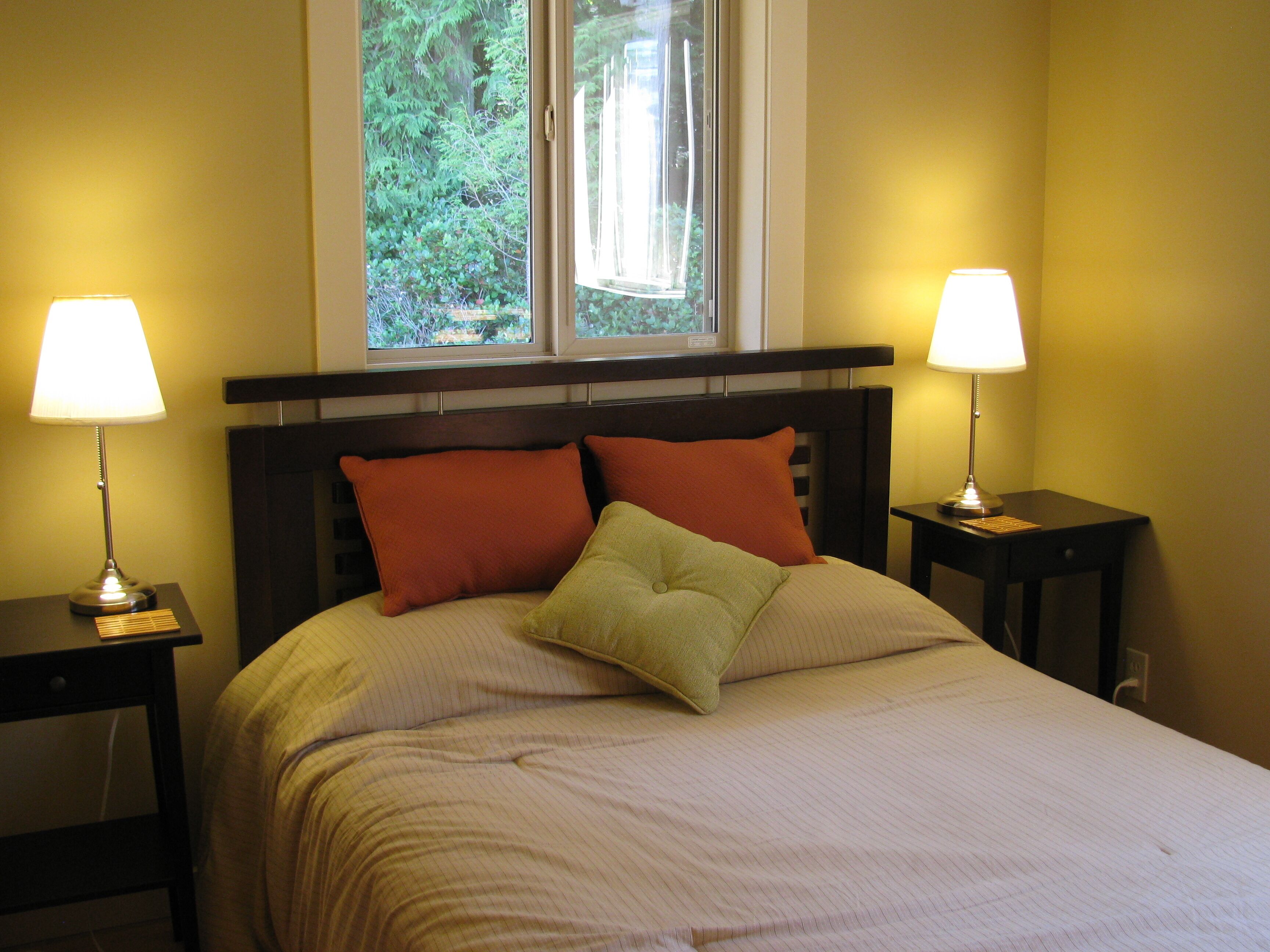 Charming Ocean View House with Hot Tub