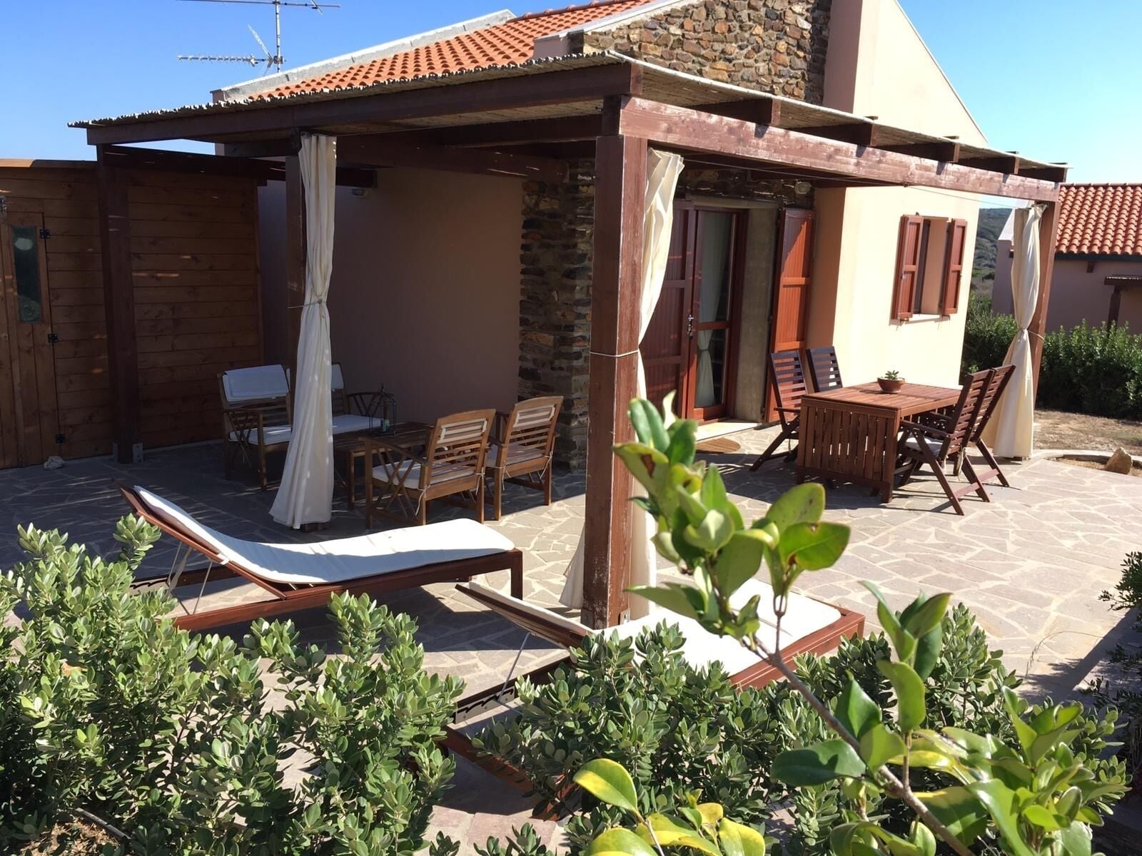 House with sea view, surrounded by nature. Romantic and relaxing place