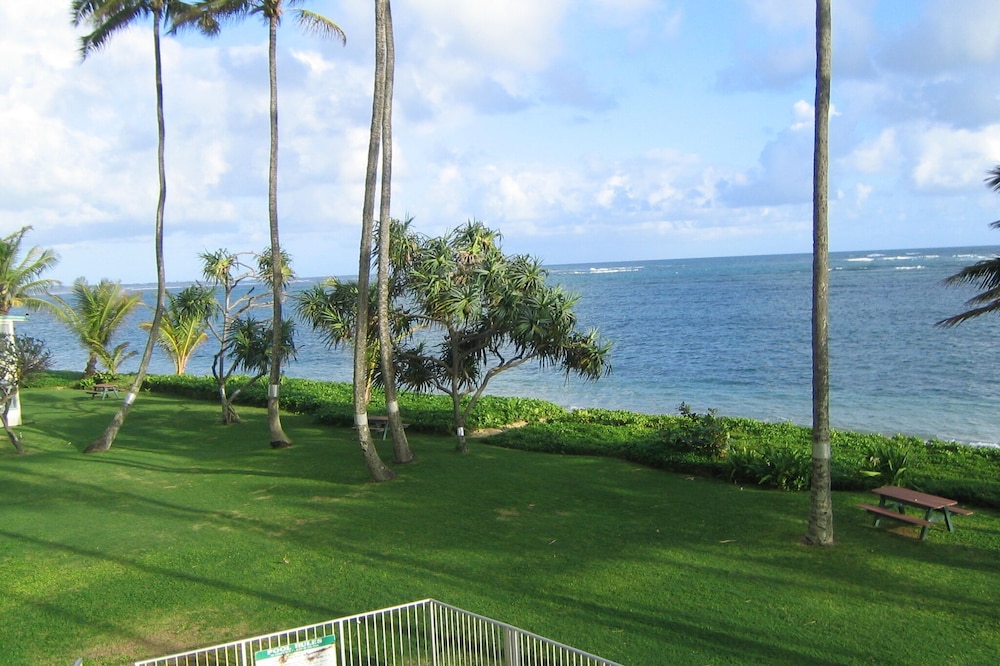 Largest Private Patio on the Ocean and Air-Conditioning