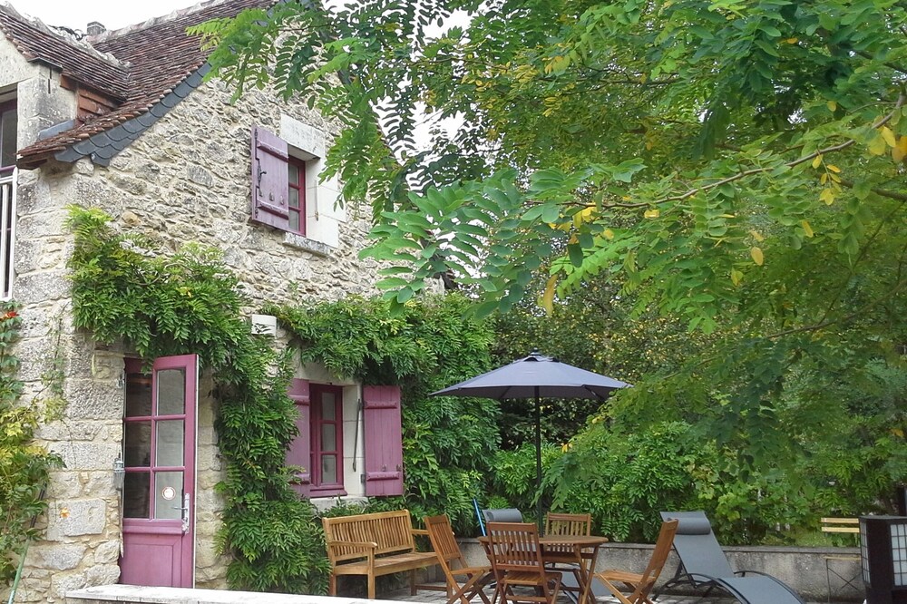 Cottage in the House of Joan of Arc, in the heart of the Loire Valley chateaux