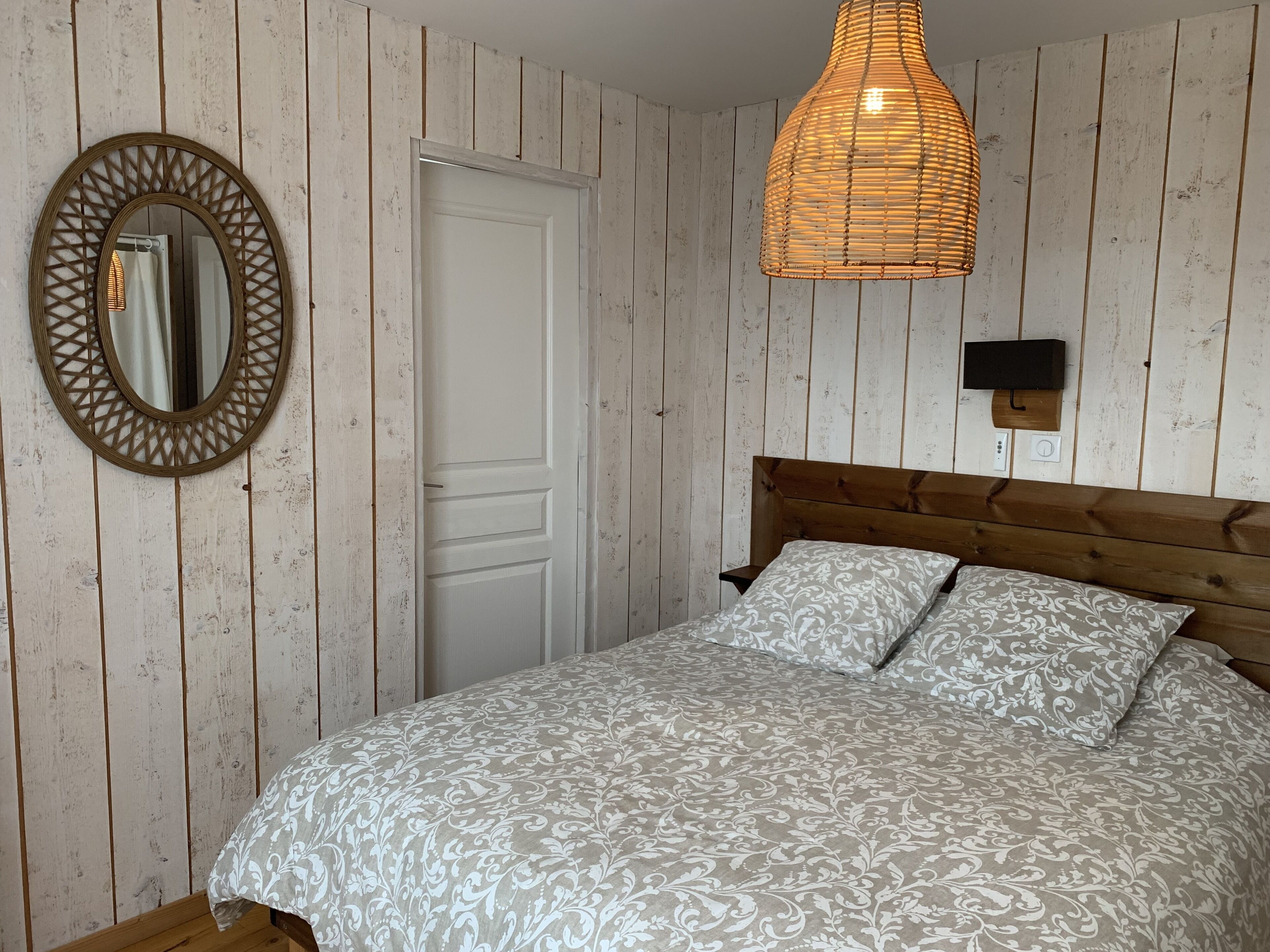 Typical Wooden Villa Lège Cap Ferret With Swimming Pool