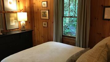 2 多间卧室、熨斗/熨衣板、免费 WiFi、床单